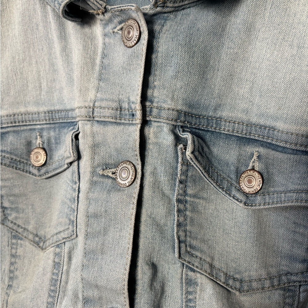 Juniors Light Blue Denim Jacket with Gray Sleeves Girly Feminine Core - Picture 2 of 5